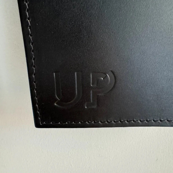 Black Leather Deadstock Brand  New Men's Crossbody Bag - Picture 3 of 9